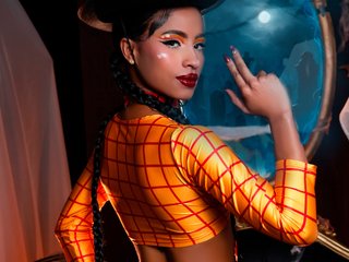 Эротический видеочат AnahisBennett