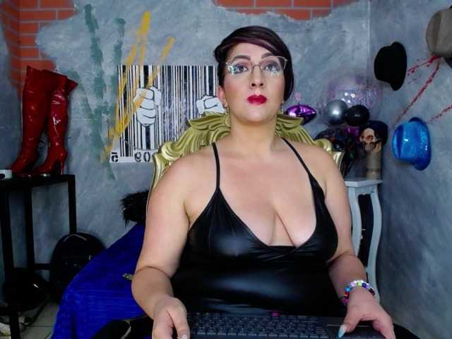 Фотографии AndreaFetish welcome to my room heavy and dirty talk!!! any request must be accompanied by tokens #femdom #anal #squirt #bdsm #heels #smoke #mature #mistress #deepthroat #cei #joi #fetish #strapon #sph #bigtit