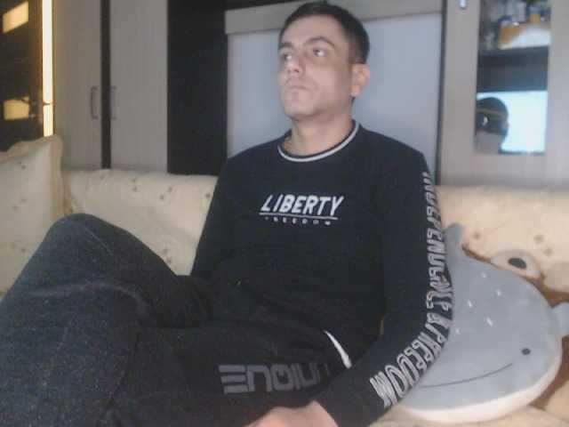 Скриншоты трансляции andreeaboobs