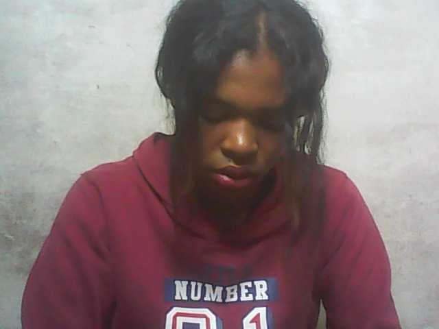 Скриншоты трансляции Anelie