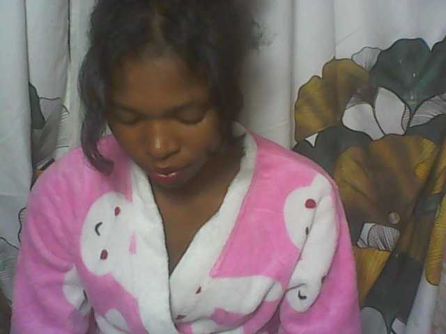 Скриншоты трансляции Anelie