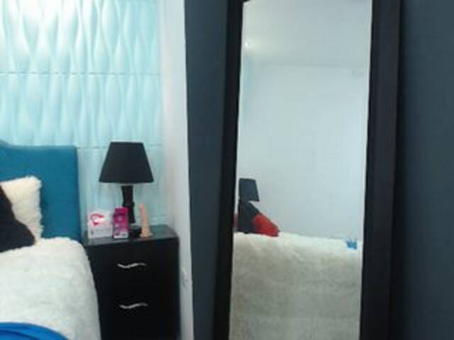 Скриншоты трансляции Angela-Leyton