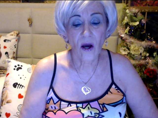 Фотографии ANGELGRANNY welcom guys..pm..50 tk..pussy or ass..100..tits or feet..50..let s have fun