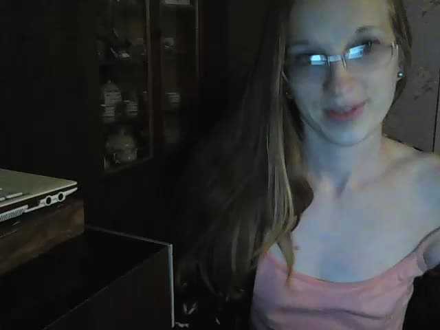 Скриншоты трансляции Angelpussy1