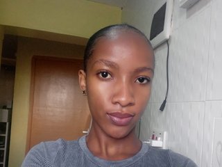 Эротический видеочат Angydoll