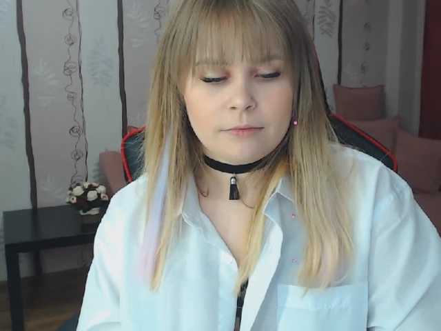 Скриншоты трансляции Anika-fox