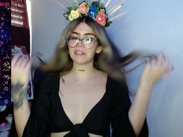 Скриншоты трансляции canela_love