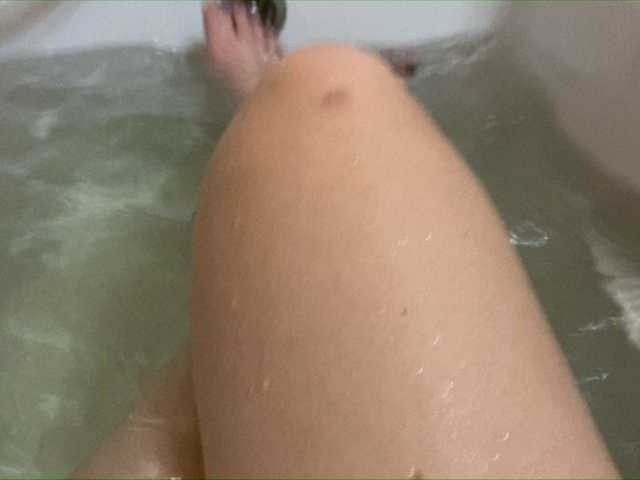 Скриншоты трансляции AnitaShine