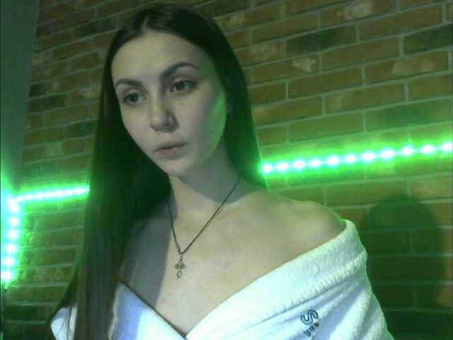 Фотографии AnnaAntre Hi boys , show tits 55 show pussy 66 Masturbators 500