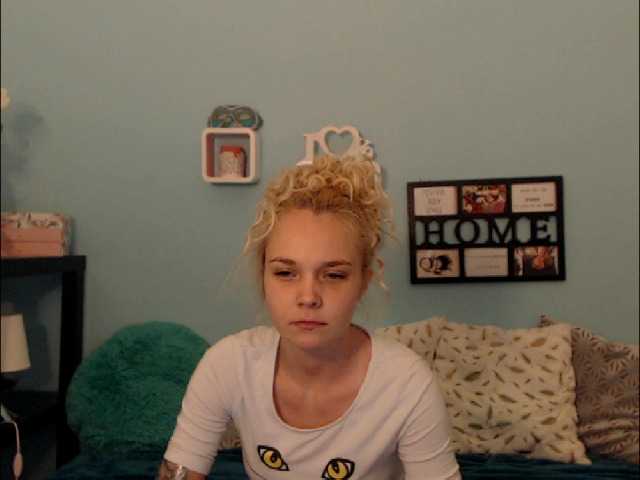 Скриншоты трансляции AnnaHappy18