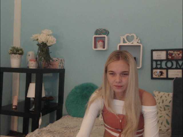 Скриншоты трансляции AnnaHappy18