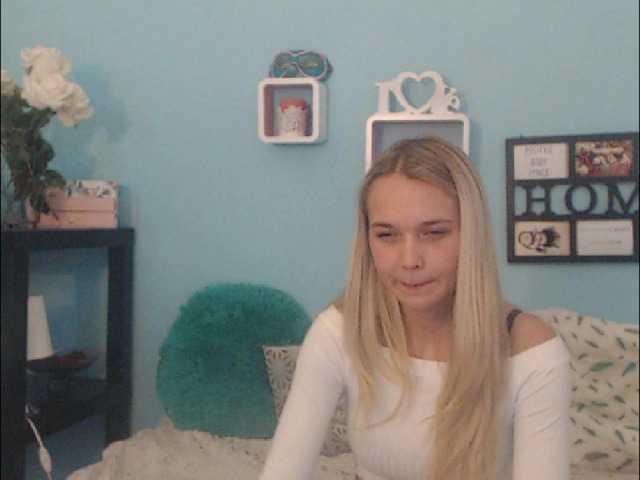 Скриншоты трансляции AnnaHappy18