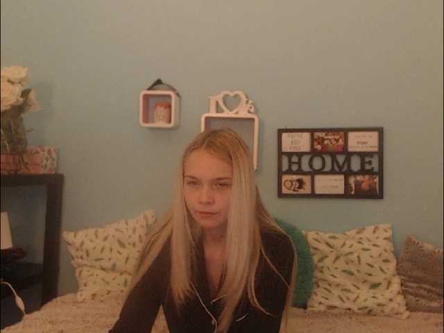 Скриншоты трансляции AnnaHappy18