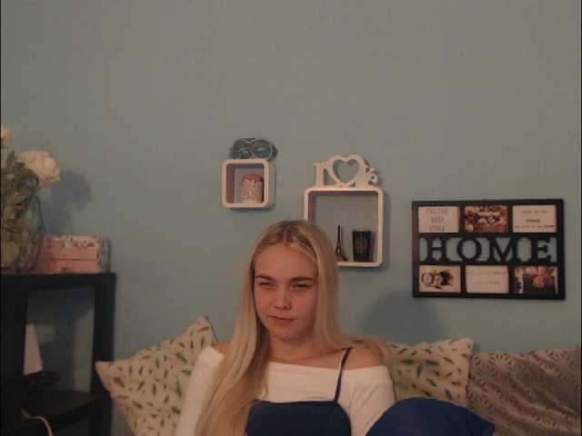 Скриншоты трансляции AnnaHappy18