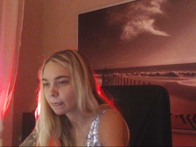 Скриншоты трансляции AnnaHappy18