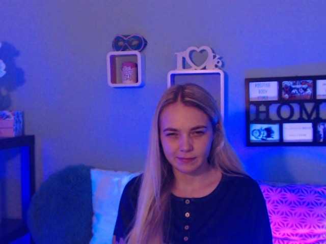 Скриншоты трансляции AnnaHappy18