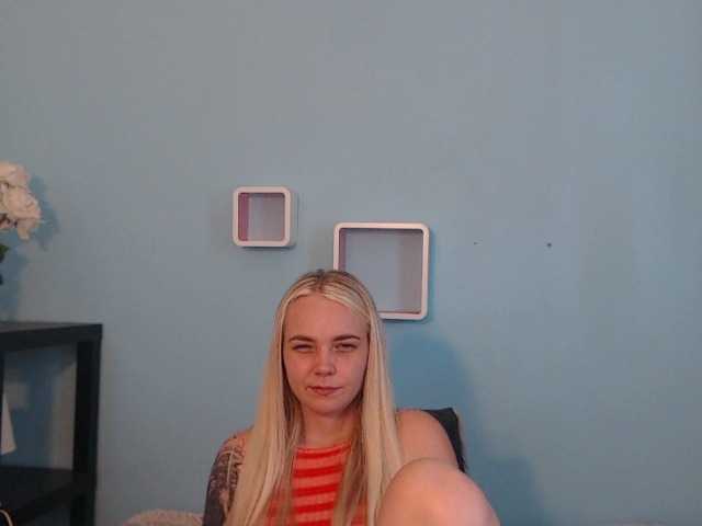 Скриншоты трансляции AnnaHappy18