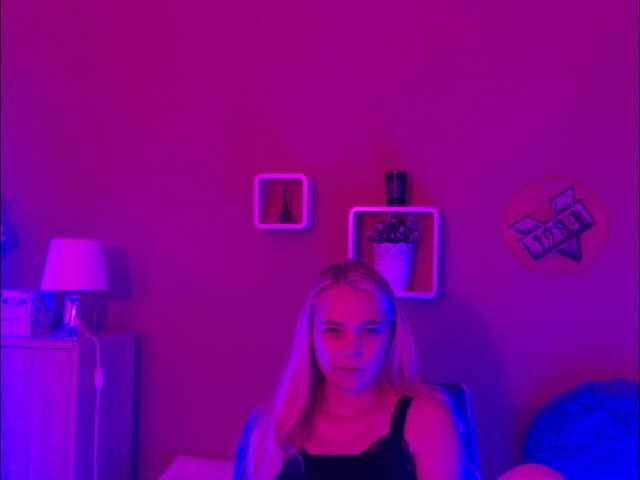 Скриншоты трансляции AnnaHappy18