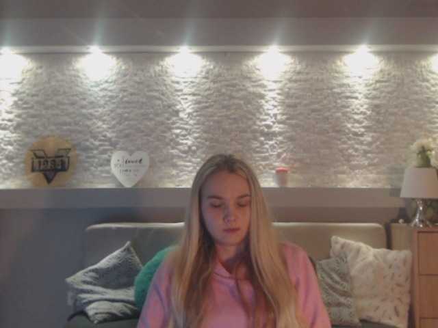 Скриншоты трансляции AnnaHappy18