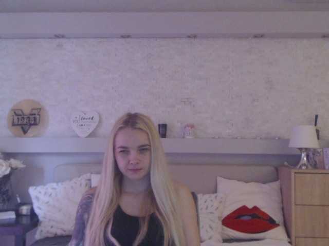 Скриншоты трансляции AnnaHappy18