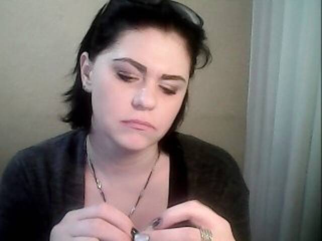 Скриншоты трансляции Anellee