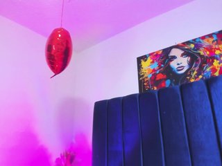 Эротический видеочат Annie-switt