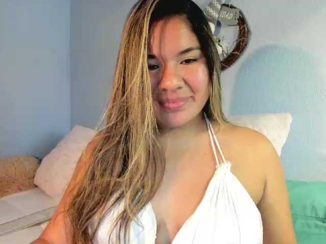 Скриншоты трансляции Annieca