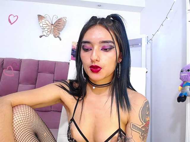 Фотографии annymayers hello guys I am a super sexy girl with desire to have fun all night come and try all my power 1000 squirt at goal