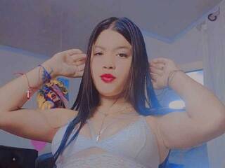 Эротический видеочат AntonelaCooper