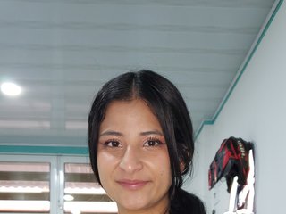 Эротический видеочат antonella-adams