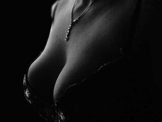 Эротический видеочат Antonella-foxxx