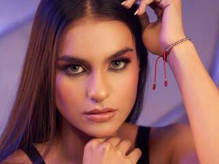 Эротический видеочат Antonella-Rossi