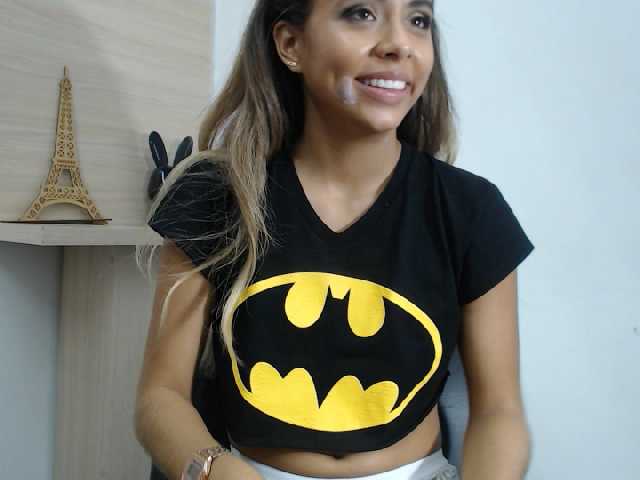 Скриншоты трансляции Antonellaa