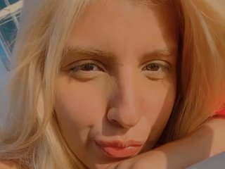 Эротический видеочат AnyelaRose