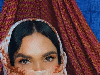 Эротический видеочат Aprile