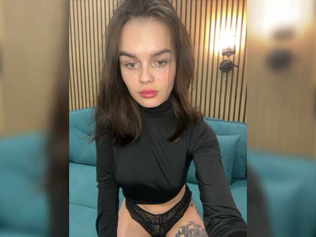 Скриншоты трансляции ArtModelka