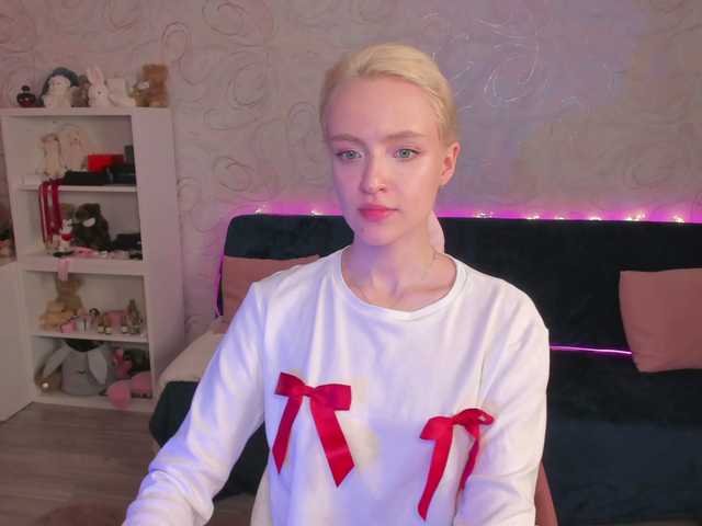 Скриншоты трансляции Ashley-Dream