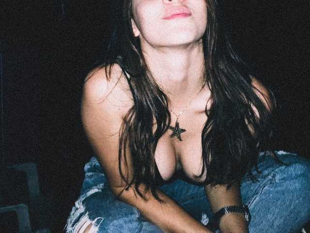 Фотография профиля AshleyCyrus
