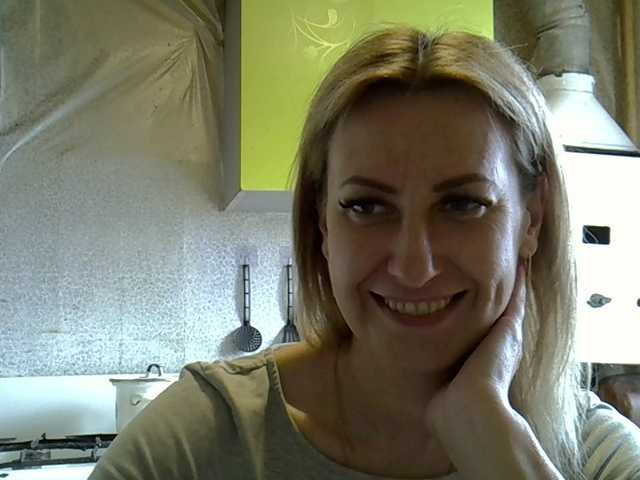 Скриншоты трансляции AshleyLight