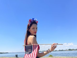 Эротический видеочат ashlynnMega