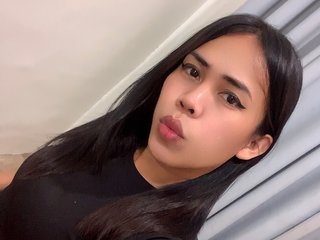 Эротический видеочат AsianJhanna18