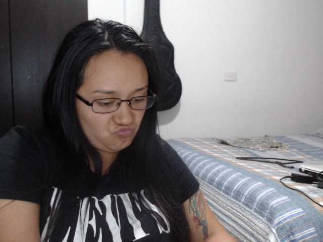 Скриншоты трансляции asleyroberts