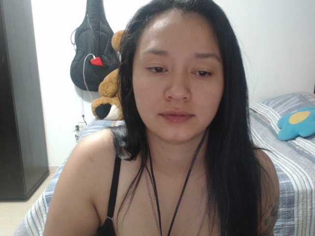 Скриншоты трансляции asleyroberts