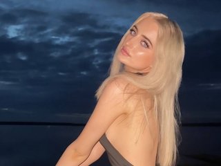 Эротический видеочат AuraLahrman