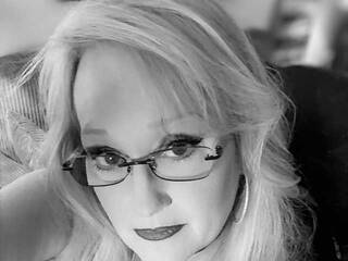 Эротический видеочат Ava6j74