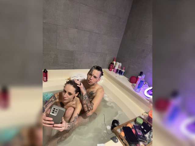 Фотографии Ayejax1 Hot tub time machine