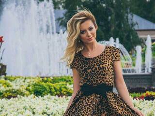 Эротический видеочат Azora163