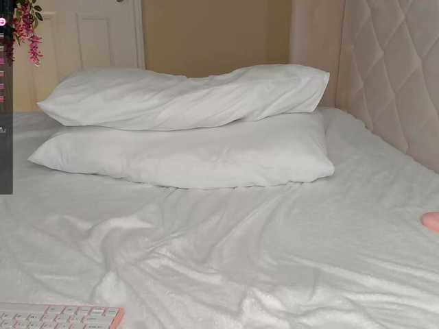 Скриншоты трансляции Lana_Moreno