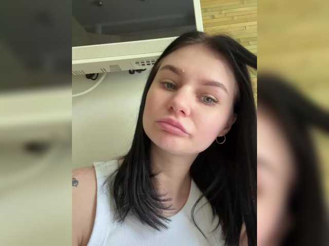 Скриншоты трансляции BabyGirlll