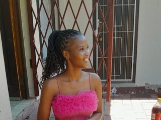 Эротический видеочат BadGirlMonaa